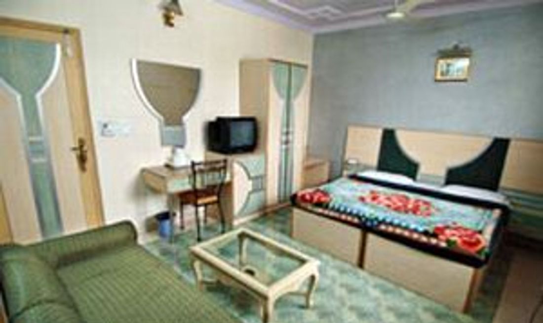Hotel Megha Sheraton Room