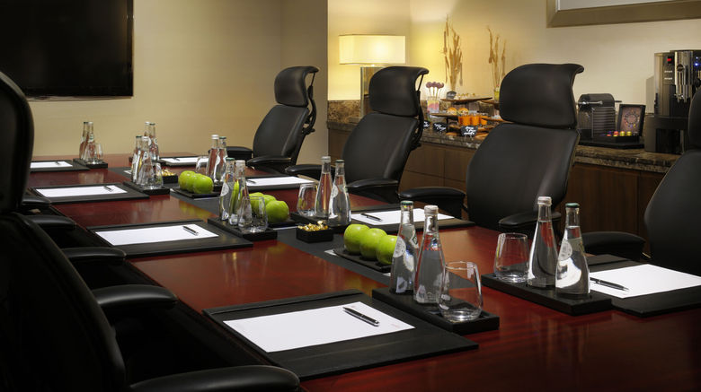 <b>Moevenpick Hotel Jumeirah Beach Meeting</b> <b>Moevenpick Hotel Jumeirah Beach Meeting</b>