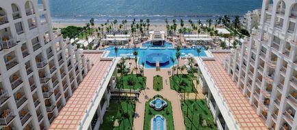 Hotel Riu Palace Pacifico Exterior