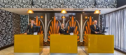 Maldron Hotel Parnell Square Lobby