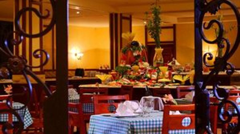 <b>Amwaj Oyoun Resort & Spa Restaurant</b>