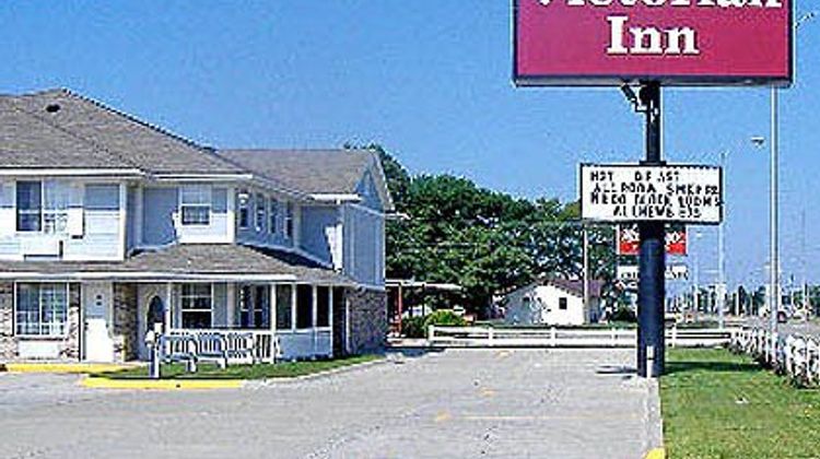 Victorian Inn Exterior