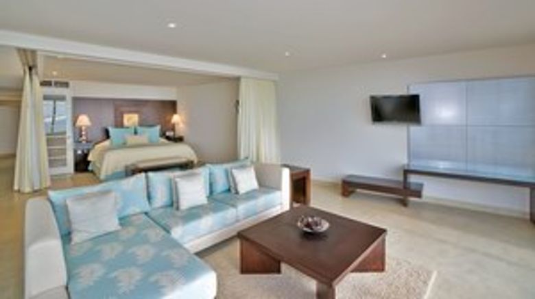 <b>Secrets Aura Cozumel Room</b> <b>Secrets Aura Cozumel Room</b>