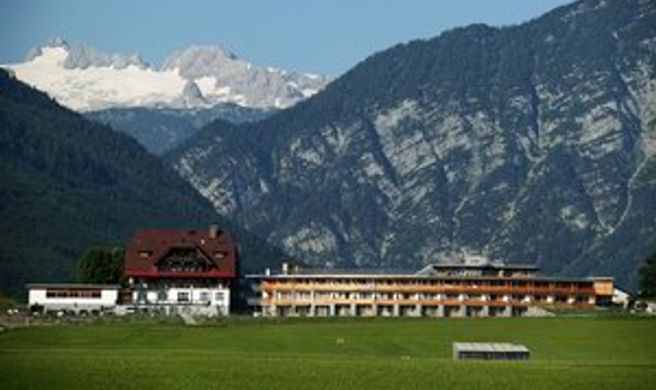 Die Wasnerin Exterior
