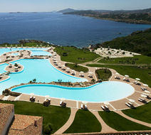 Colonna Resort Pool