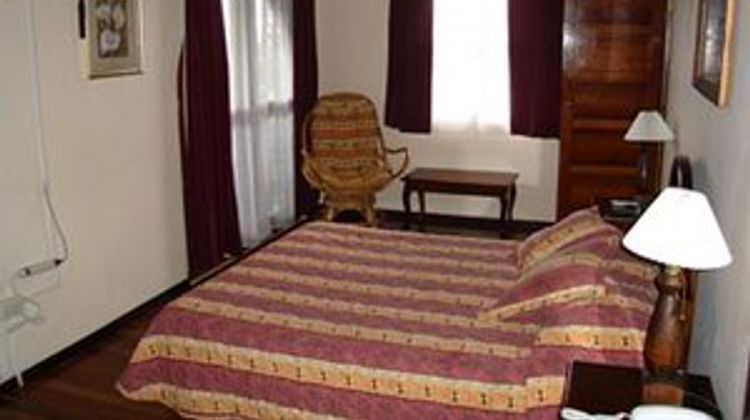 LaCatalina Hotel & Suites Room