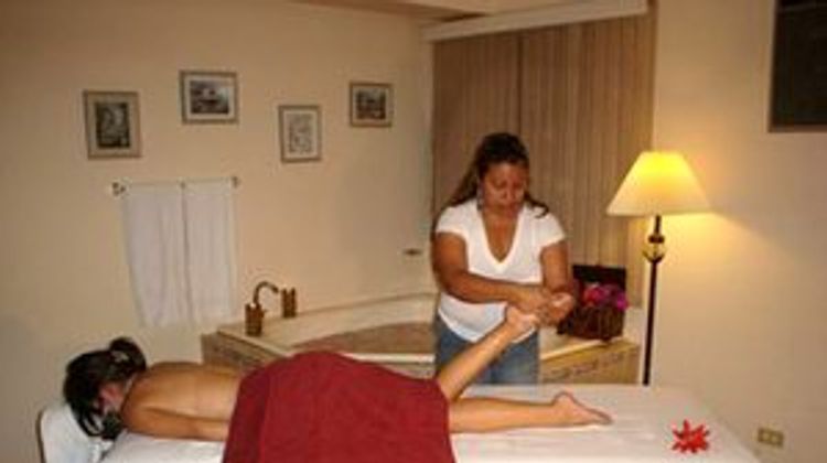 LaCatalina Hotel & Suites Spa