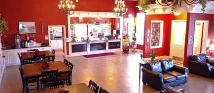 Depot Inn & Suites Lobby