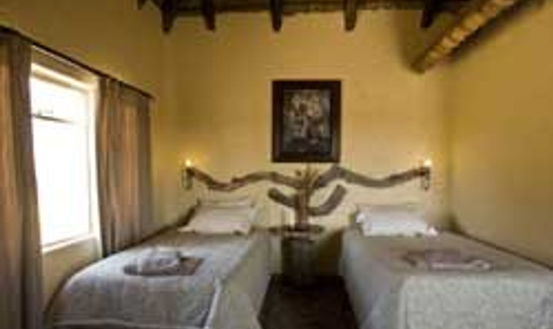Grassland Bushman Lodge Room