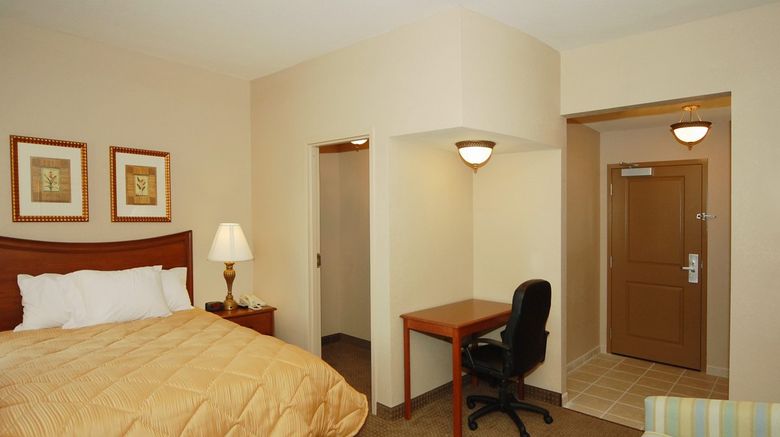 <b>Hawthorn Suites Panama City Beach Room</b>