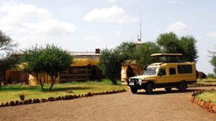Elerai Camp Exterior