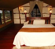Elerai Camp Room