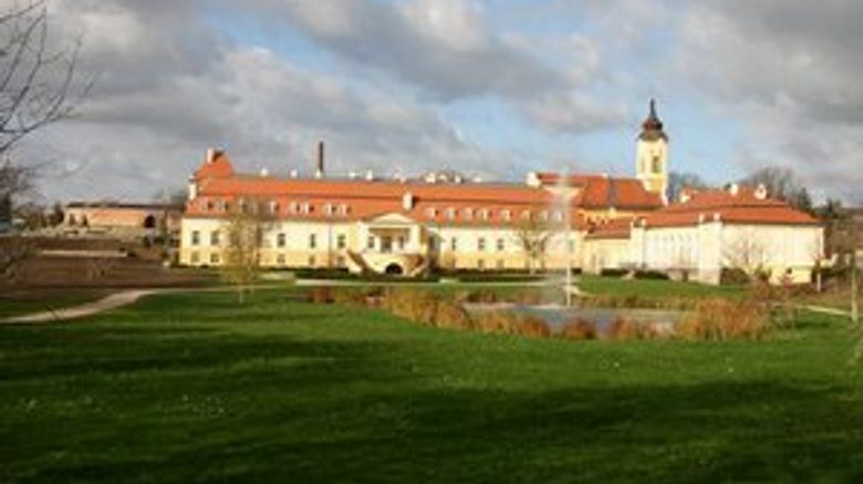 Chateau Bela Exterior