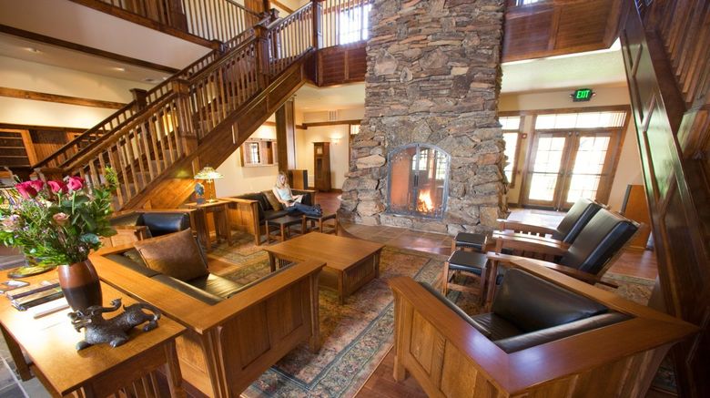 <b>FivePine Lodge & Conference Center Lobby</b> <b>FivePine Lodge & Conference Center Lobby</b>