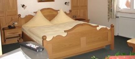 Hotel und Gasthof zur Sonne Room