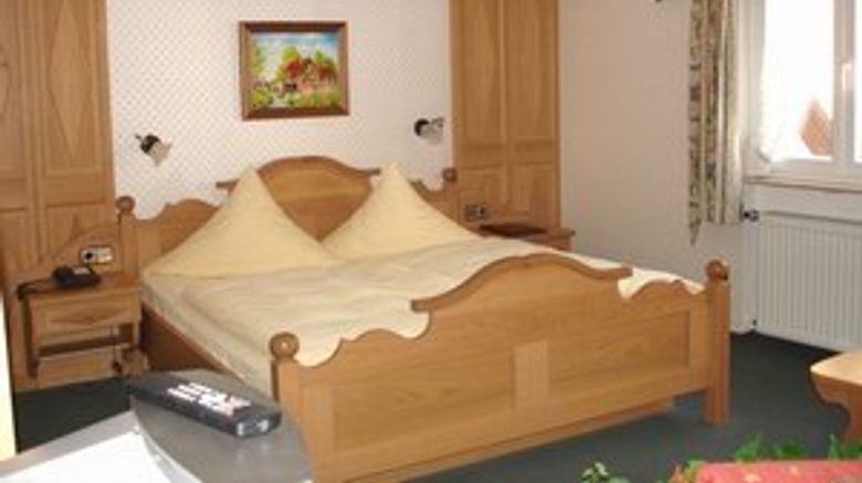 <b>Hotel und Gasthof zur Sonne Room</b>