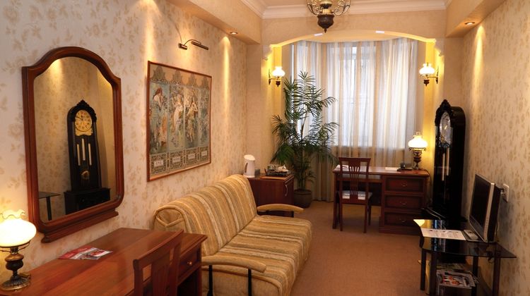 Gloria Mini Hotel Room