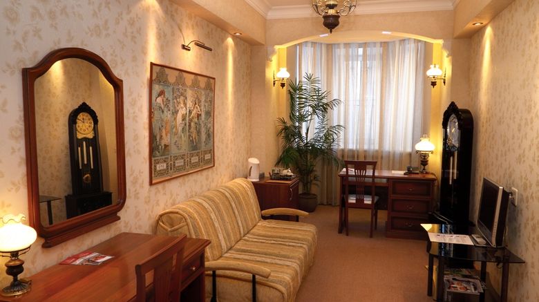 <b>Gloria Mini Hotel Room</b>