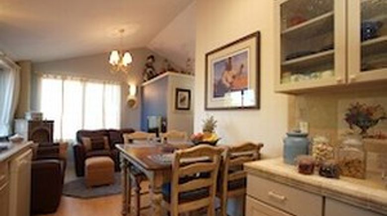 <b>Black Bear Inn Suite</b>