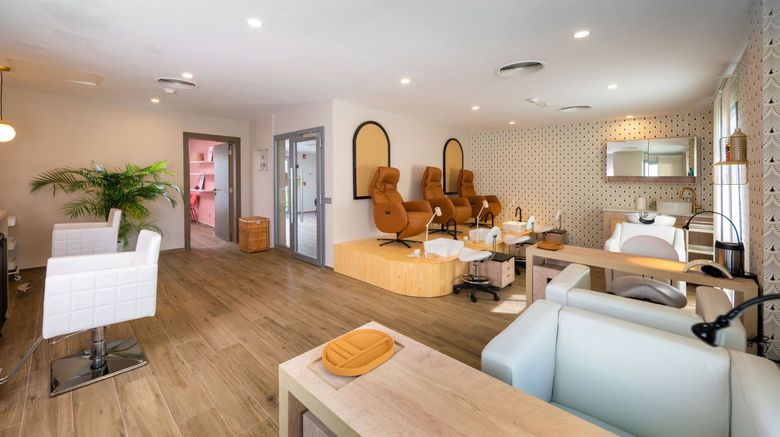 <b>Riu Montego Bay-Adults Only Spa</b> <b>Riu Montego Bay-Adults Only Spa</b>