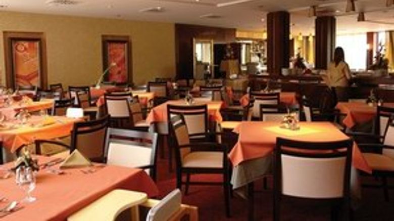 <b>Silverine Lake Resort Restaurant</b>