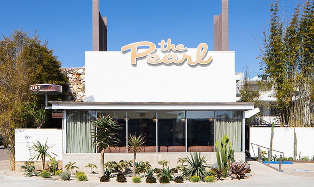 The Pearl Hotel Exterior