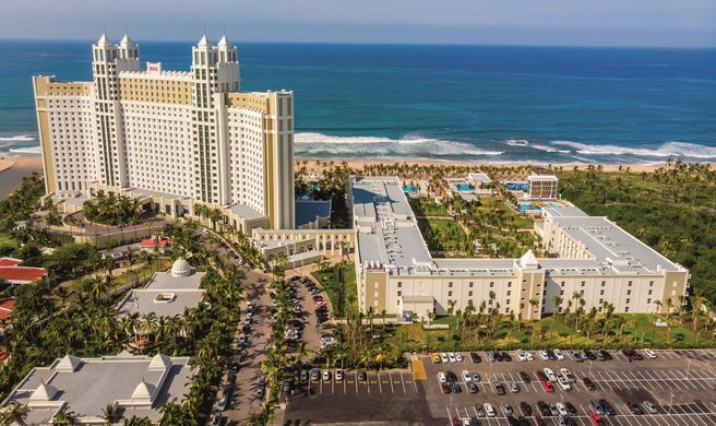 Hotel Riu Emerald Bay Exterior