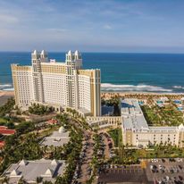 Hotel Riu Emerald Bay