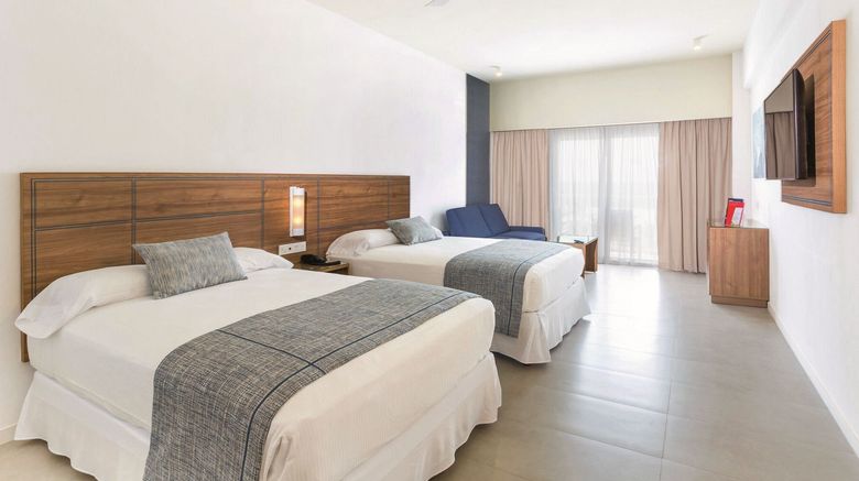 <b>Hotel Riu Emerald Bay Room</b>