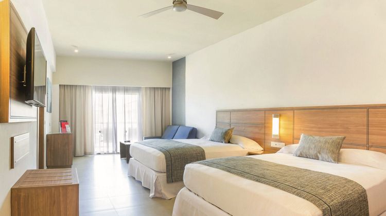 Hotel Riu Emerald Bay Room