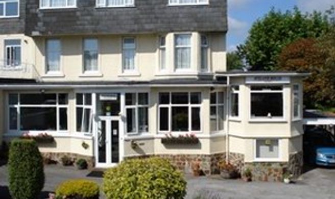 Aveland House Exterior