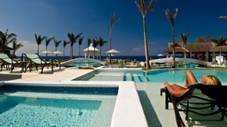 The Cliff Hotel Pool