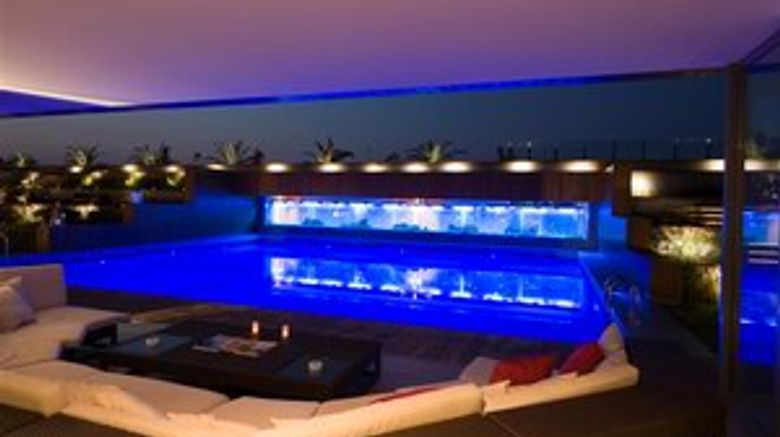 <b>7800 Cesme Residences & Hotel Lobby</b>