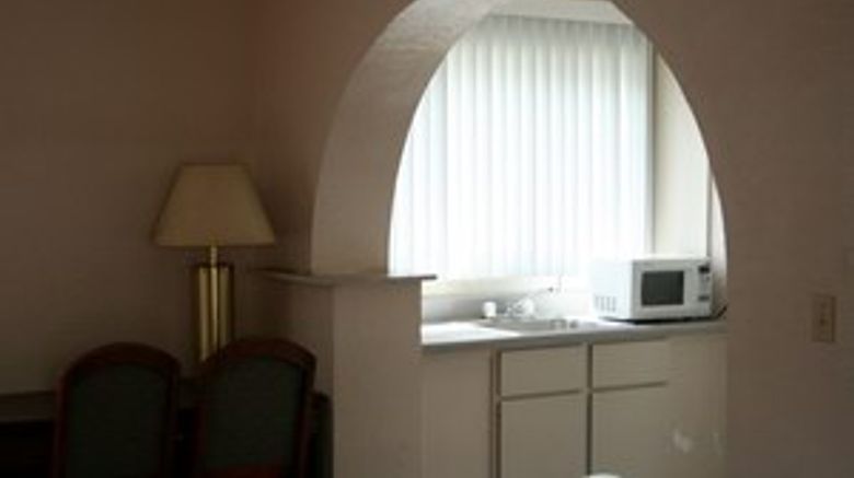 <b>Portland Pensione Room</b>