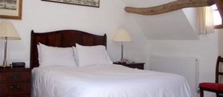 Rounceval House Hotel Room