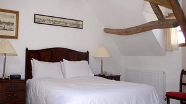 <b>Rounceval House Hotel Room</b>