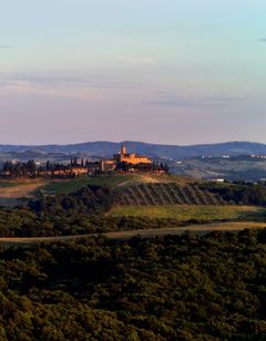 Castello Banfi-Il Borgo