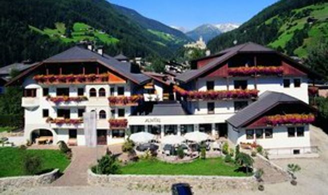 Alphotel Stocker Exterior