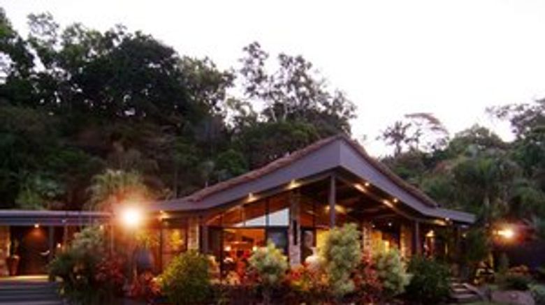<b>Trinity Beach Palace Exterior</b>