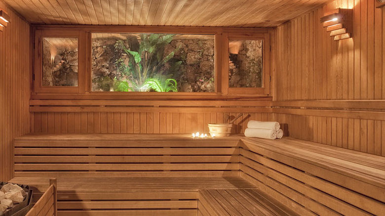 <b>AKKA Claros Hotel Health</b>