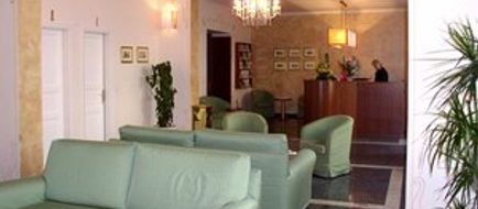 Hotel Louis Leger Lobby