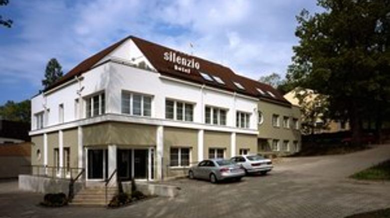 <b>Hotel Silenzio Exterior</b>