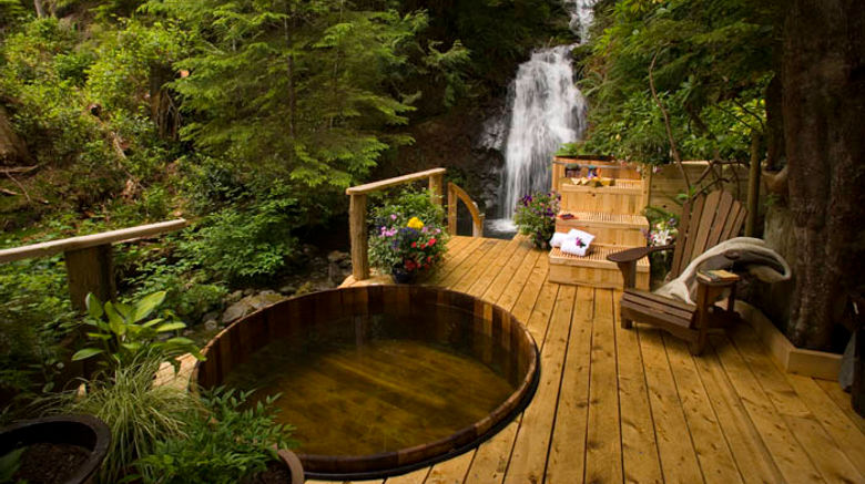 <b>Nimmo Bay Wilderness Resort Spa</b>