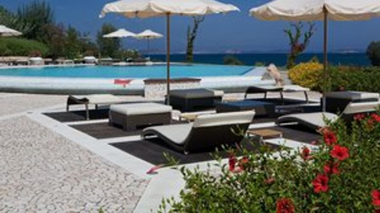 <b>L'Ea Bianca Luxury Resort Pool</b>