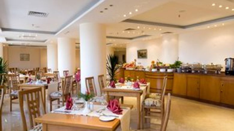 <b>Swiss Inn Nile Hotel Restaurant</b>