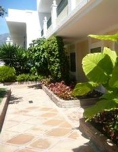 Aloha Gardens