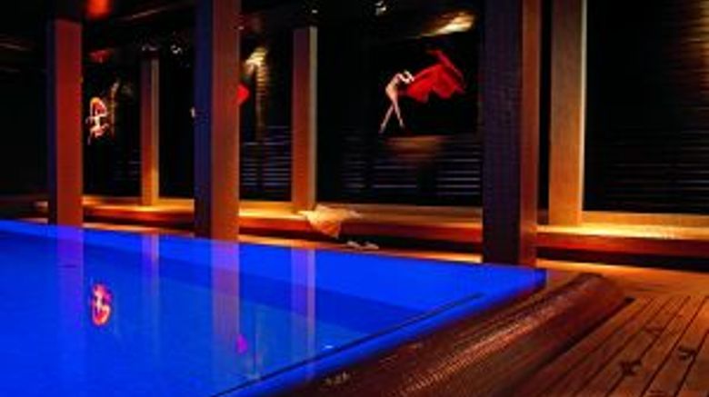 <b>POHO Post Hotel Weggis Swiss Quality Pool</b> <b>POHO Post Hotel Weggis Swiss Quality Pool</b>