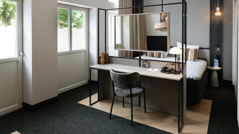 <b>Hotel Keyser Breda Room</b>