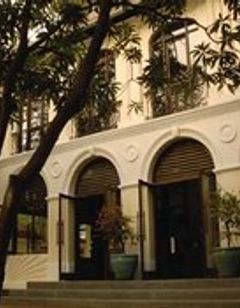 Heritage Suites Hotel