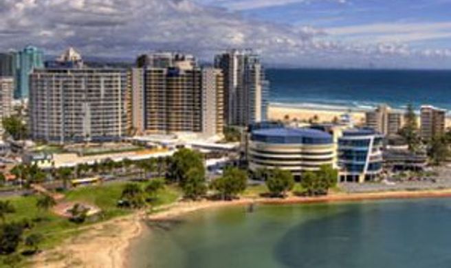 Mantra Twin Towns Coolangatta Exterior